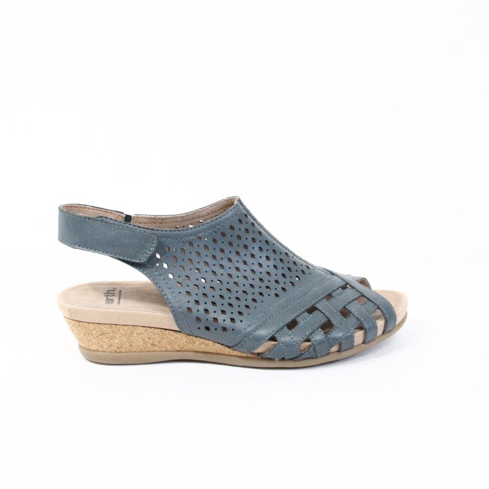 Earth Pisa Sandals 7.5 NEW Wedge Heel Women Blue Leather Comfort Shoe